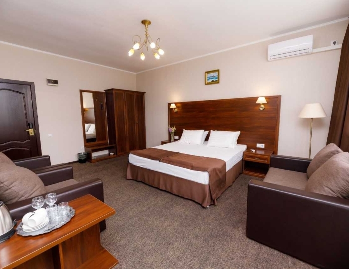 Джуниор сюит 2-местный - Пансионат «Кавказ» Геленджик